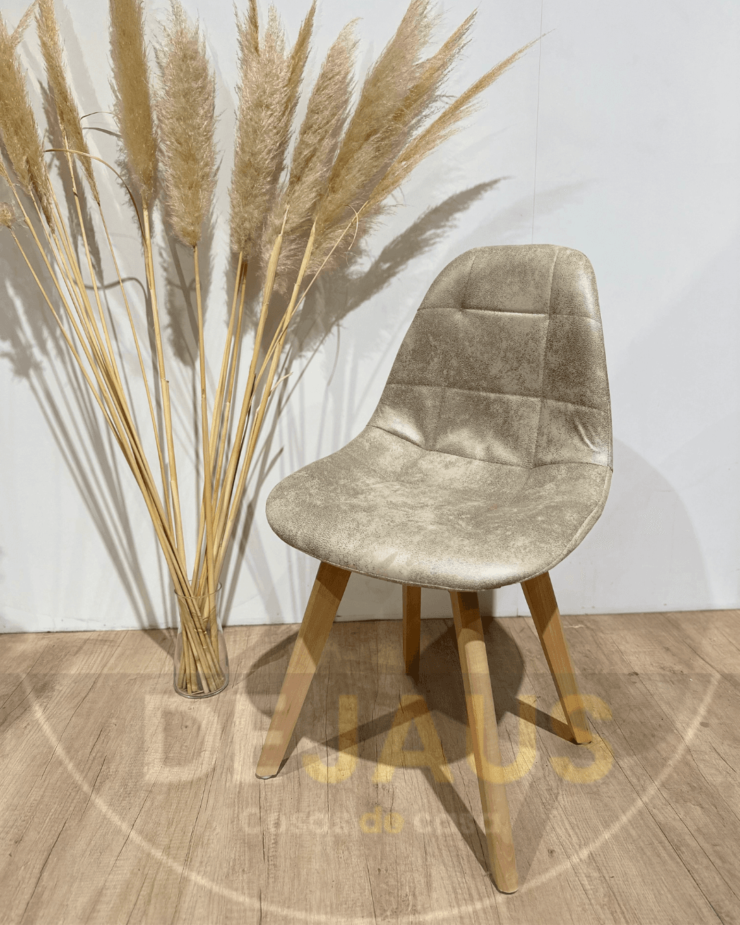 Silla Capitoné PU