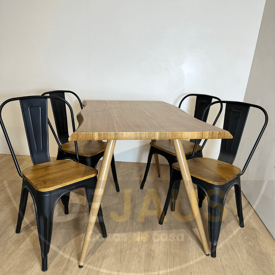 Mesa Rectangular Nordica Madera con 4 Sillas Tolix Madera