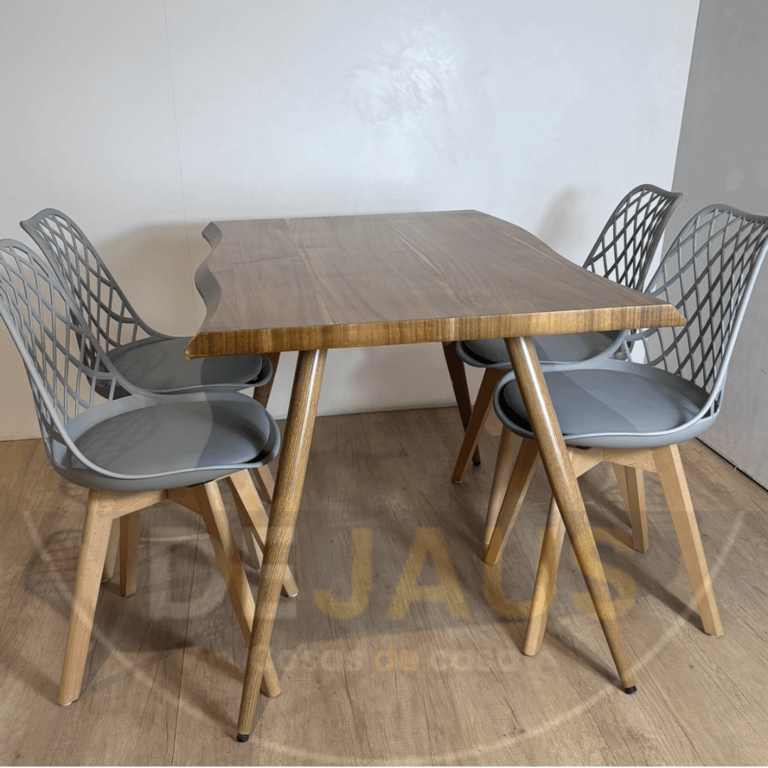 Mesa Rectangular Nordica Madera con 4 Sillas Tulip Mesh