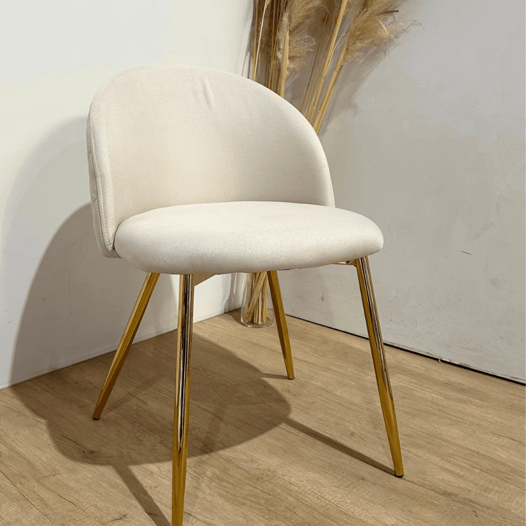 Mesa Dubai Gold con 4 Sillas Tokio Lino Gold