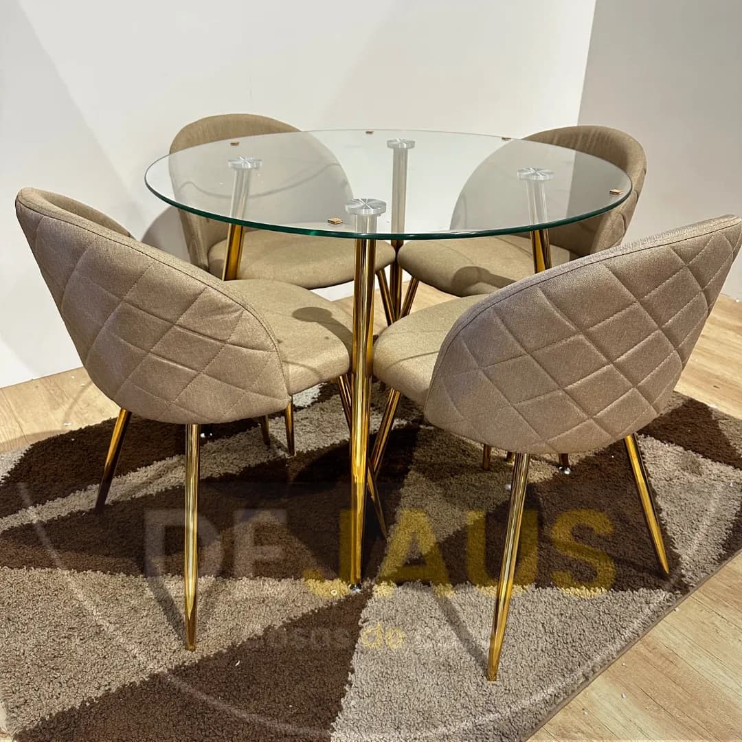 Comedor 4 personas Mesa Lyon Gold con Sillas Tokio Lino Gold