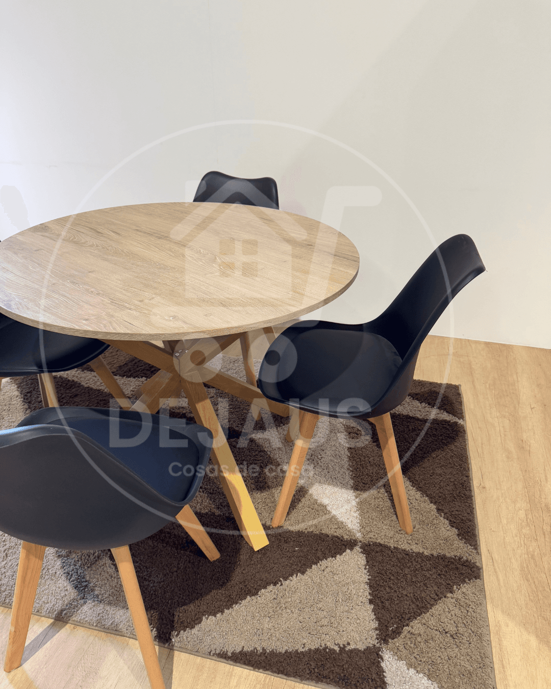 Set de Comedor 4P – Mesa Warwick MDF Madera + Silla Tulip
