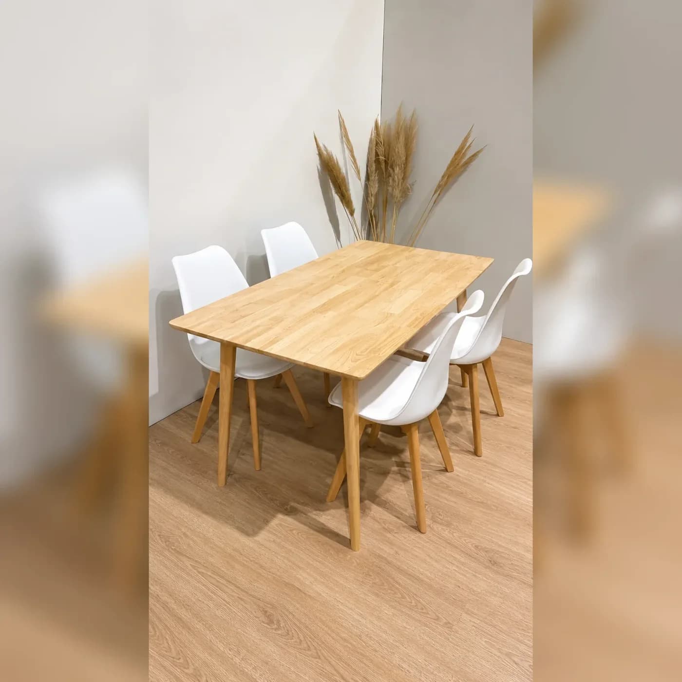 Mesa Vema Rectangular con 4 Silla Tulip
