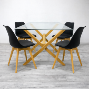 Mesa Medlock con 4 Sillas Tulip