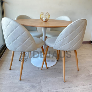Mesa Tulip Wood con 4 Sillas Tokio Lino Wood