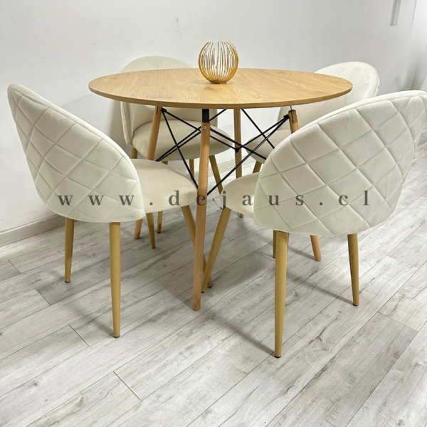 Mesa Eames Wood con 4 Sillas Tokio Felpa Wood