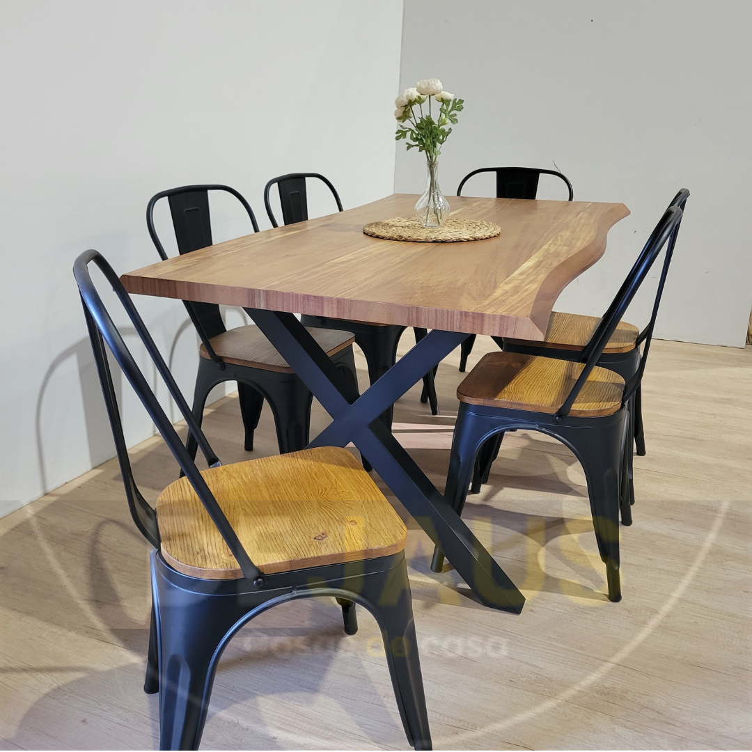Mesa Rectangular Nordica X con 6 Sillas Tolix Madera