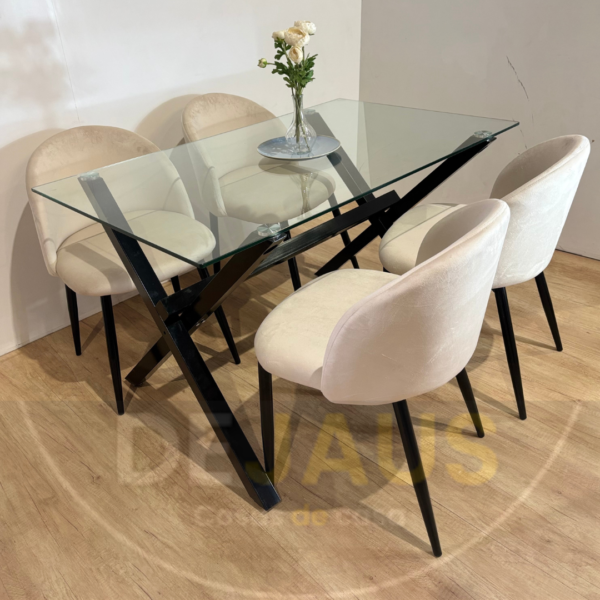 Mesa Medlock Black con 4 Silla Tokio Lisa Black