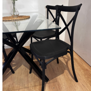Mesa Warwick Rectangular con 4 sillas Crossback polipropileno
