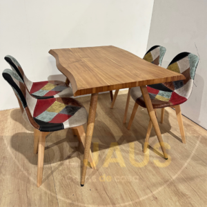 Mesa Rectangular Nordica Madera con 4 Sillas Davinci